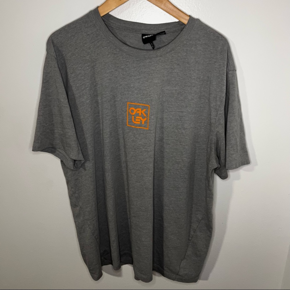 🔥 Oakley Tee
